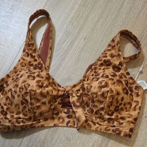Cupshe Leopard Tie-Front Bralette in Tan and Brown